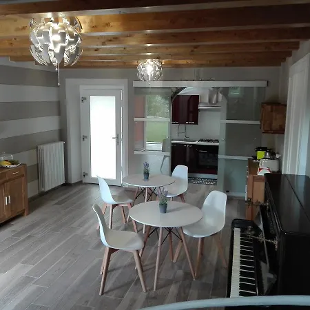 Bed & Breakfast Eden 4*