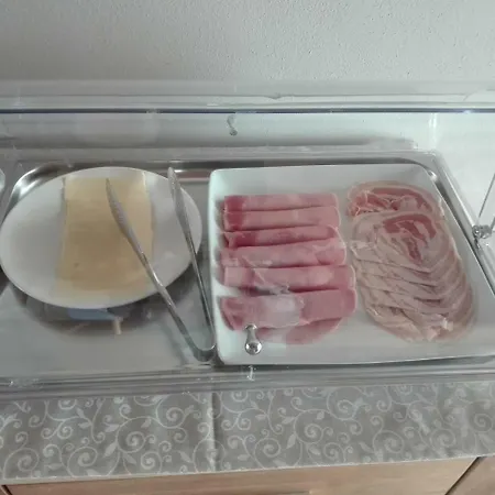 Eden Bed & Breakfast 4*